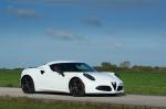 Alfa Romeo 4C 2015 года (UK)